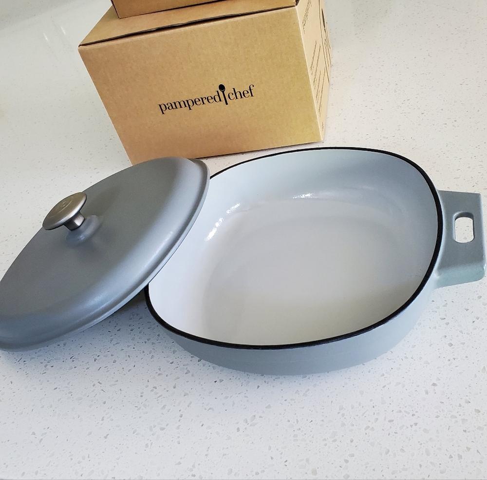 Pampered Chef Enameled Cast Iron Braising Pan/Skillet/Dutch Oven+Lid LIKE NEW